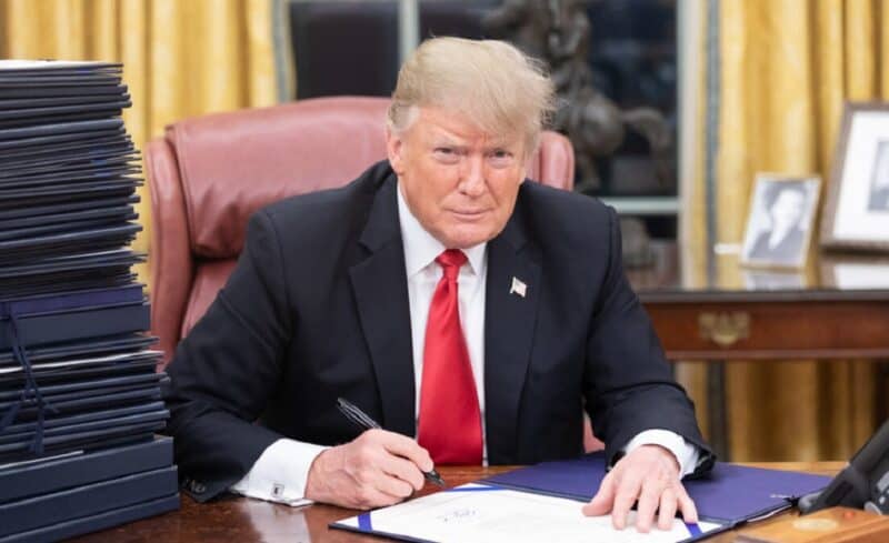 Trump FED’e “Faizleri İndir” Diyecek